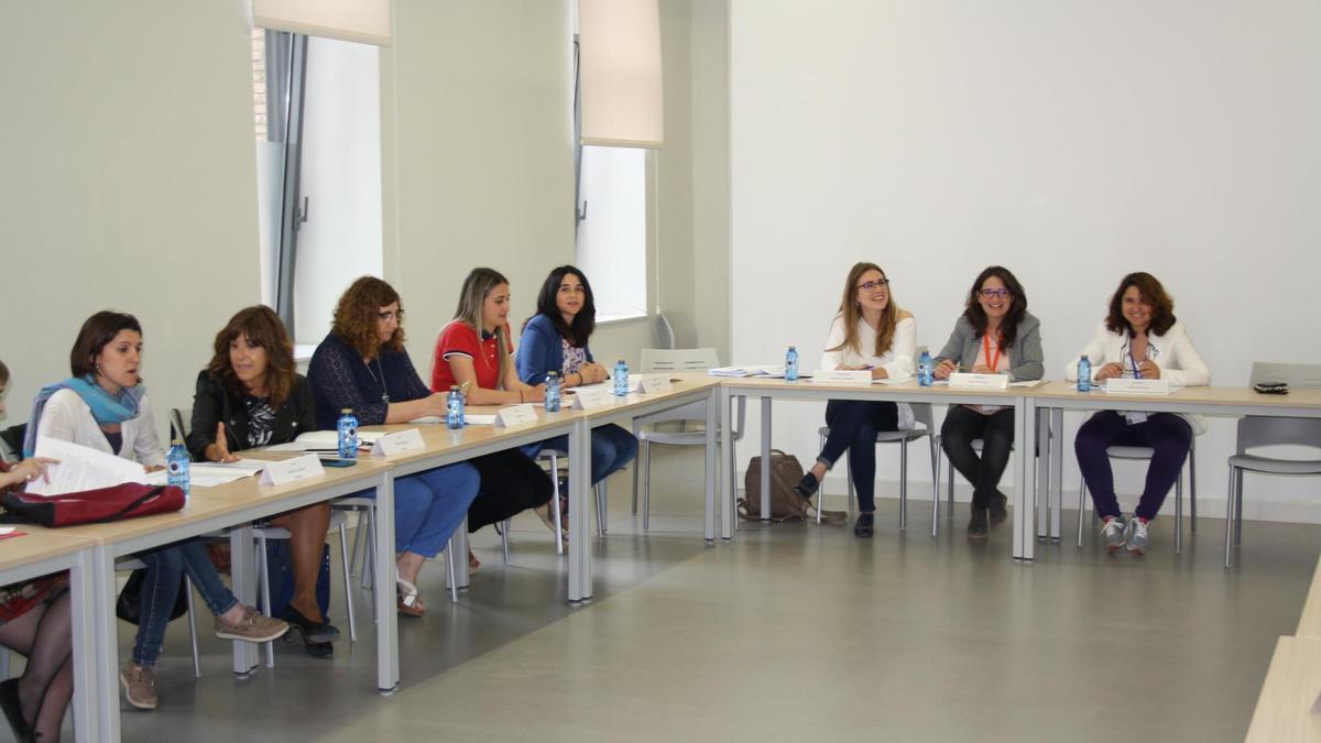 Imagen de archivo de una reunión del Consell de les Dones, en 2018.