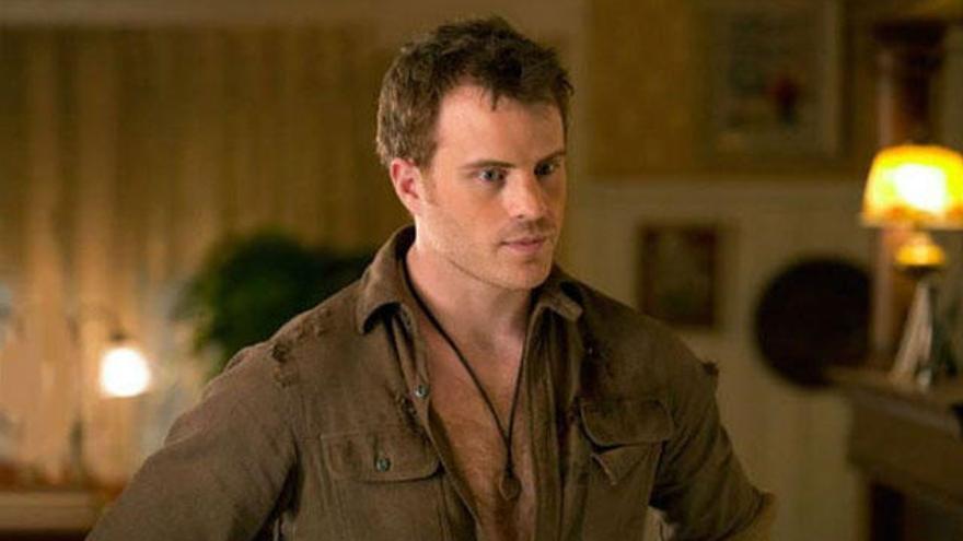 El actor Rob Kazinsky.