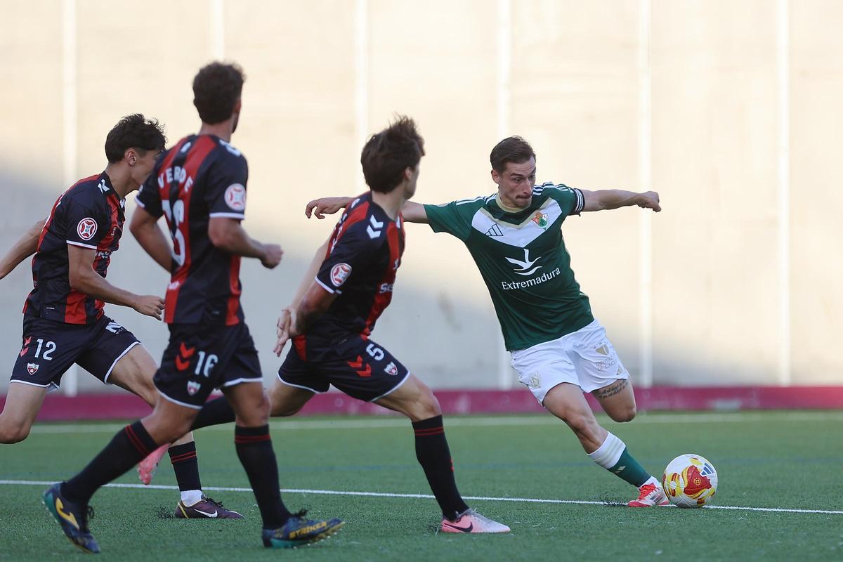 Iván Fernández, en el partido ante el Arenas, en el que reapareció tras su lesión.