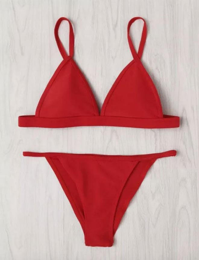 Bikini rojo de tiro alto