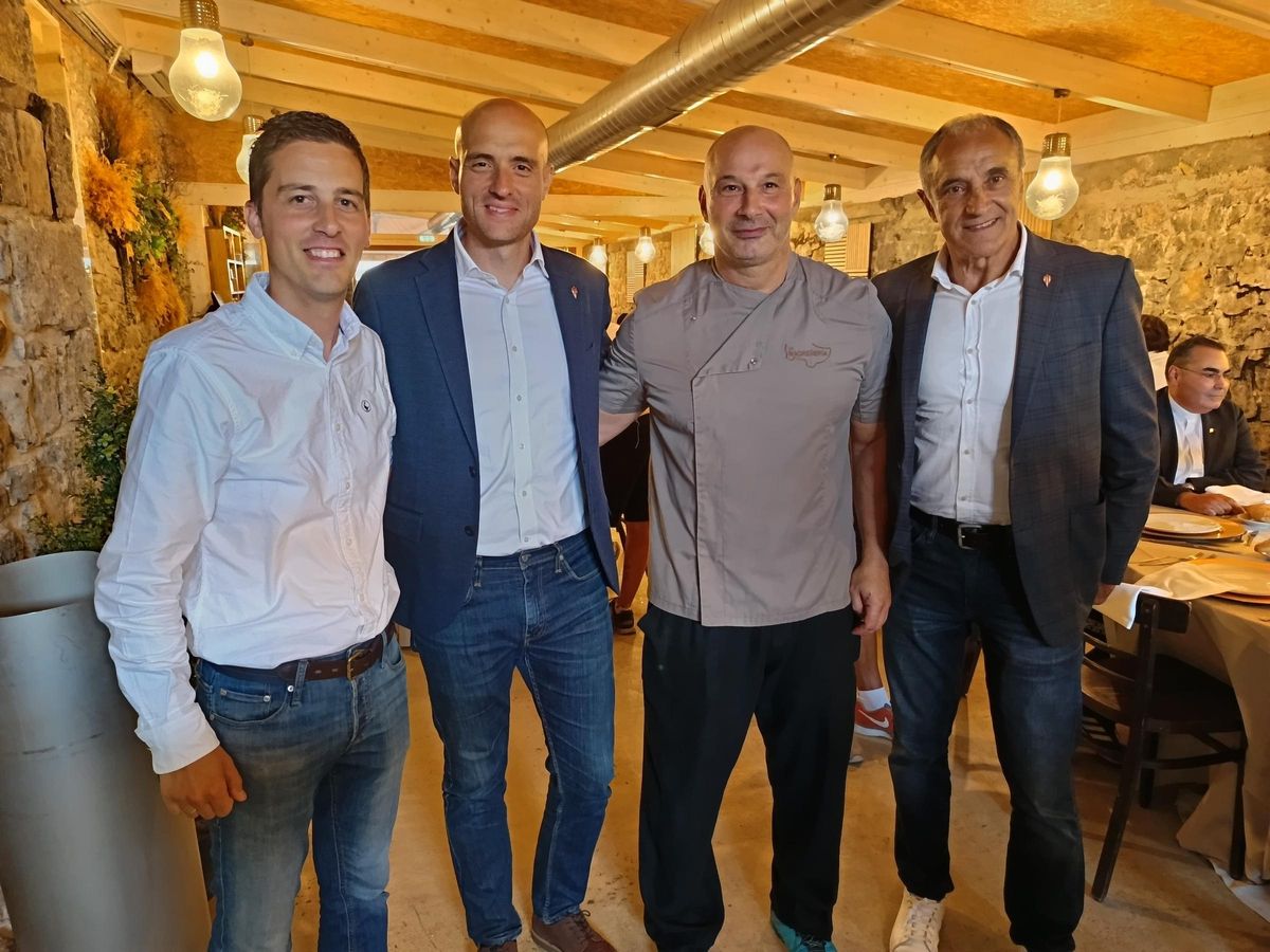 Agus García, David Guerra, Fredy García y Joaquín Alonso en Cangas de Onís.