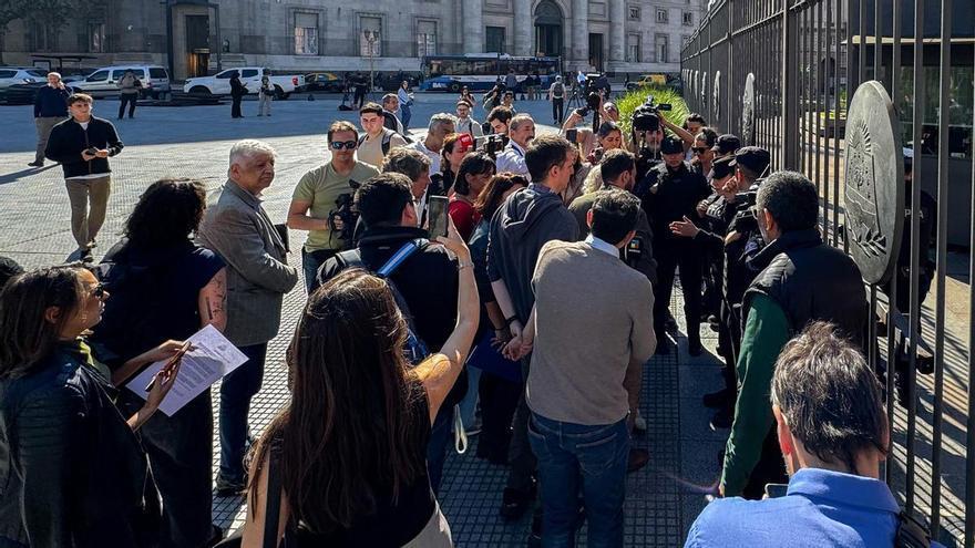 Milei es llança una altra vegada contra la premsa i tanca les portes de la Casa Rosada als periodistes