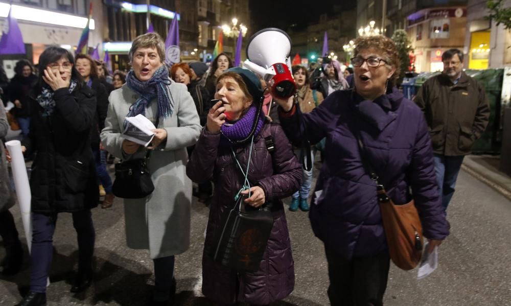 Vigo sale a la calle para "luchar por la construcc