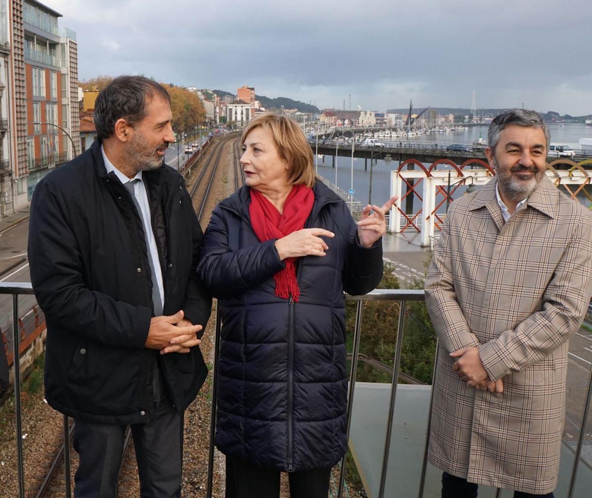 Delia Losa (delegada del Gobierno en Asturias), Xavier Flores, Mariví Monteserín y Alejandro Calvo.