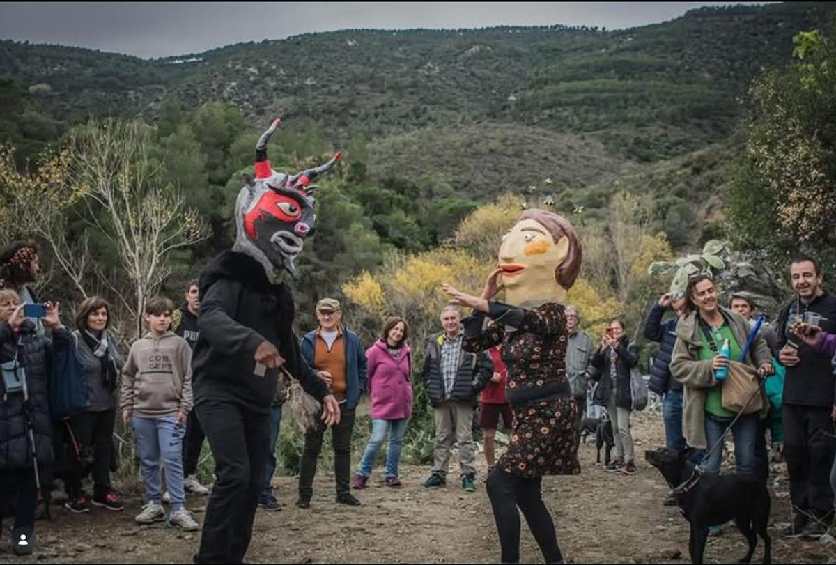 Ball de caprgrossos a la Vall de Molinàs