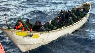 Salvamento desembarca en Lanzarote, Fuerteventura y El Hierro a 386 migrantes, 58 menores