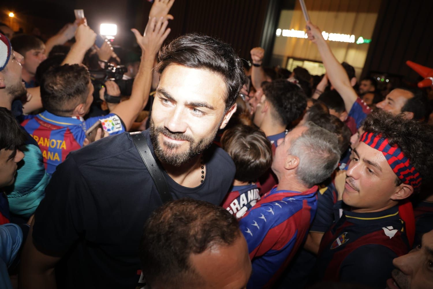 Así ha sido la llegada del Levante a Valencia