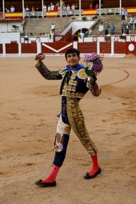 Novillada en El Bibio en la Feria de Begoña 2018.