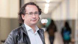 undefined53646448 el profesor de la universidad de la laguna  tenerife  jos  s200604134032