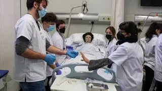 Los alumnos de las FP sanitarias públicas de Madrid, sin plazas para prácticas a falta de un mes