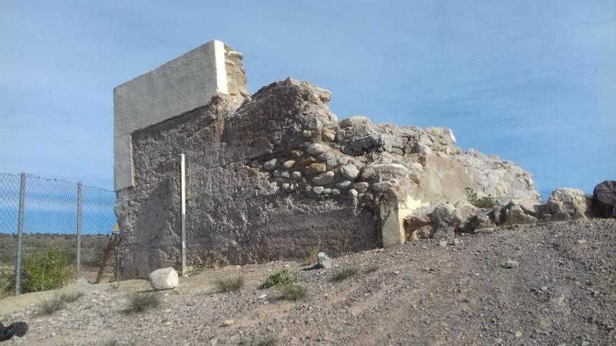 La Torre de Mena se cae a pedazos