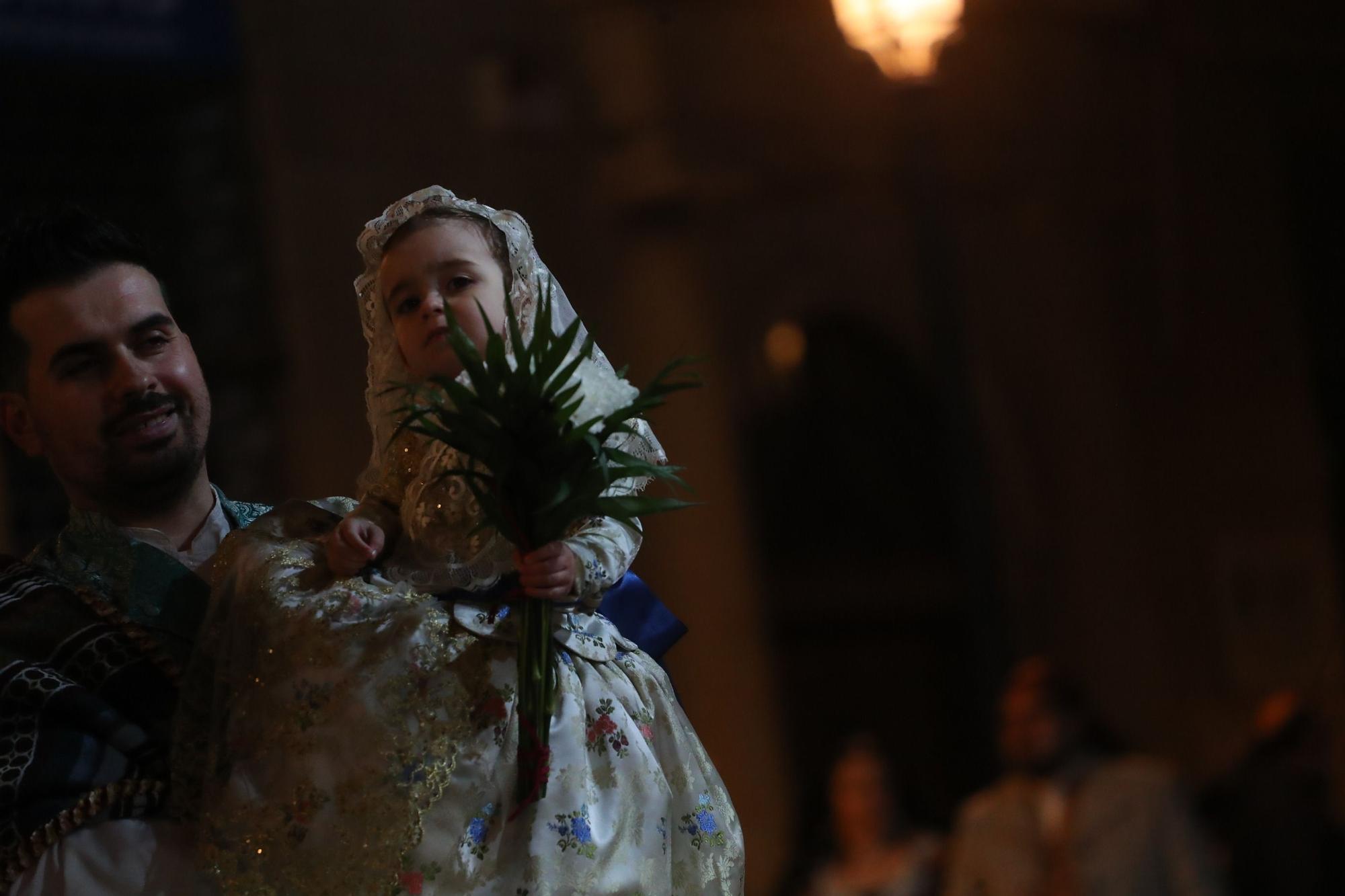 Búscate en el primer día de ofrenda por la calle de la Paz (entre las 21:00 a las 22:00 horas)