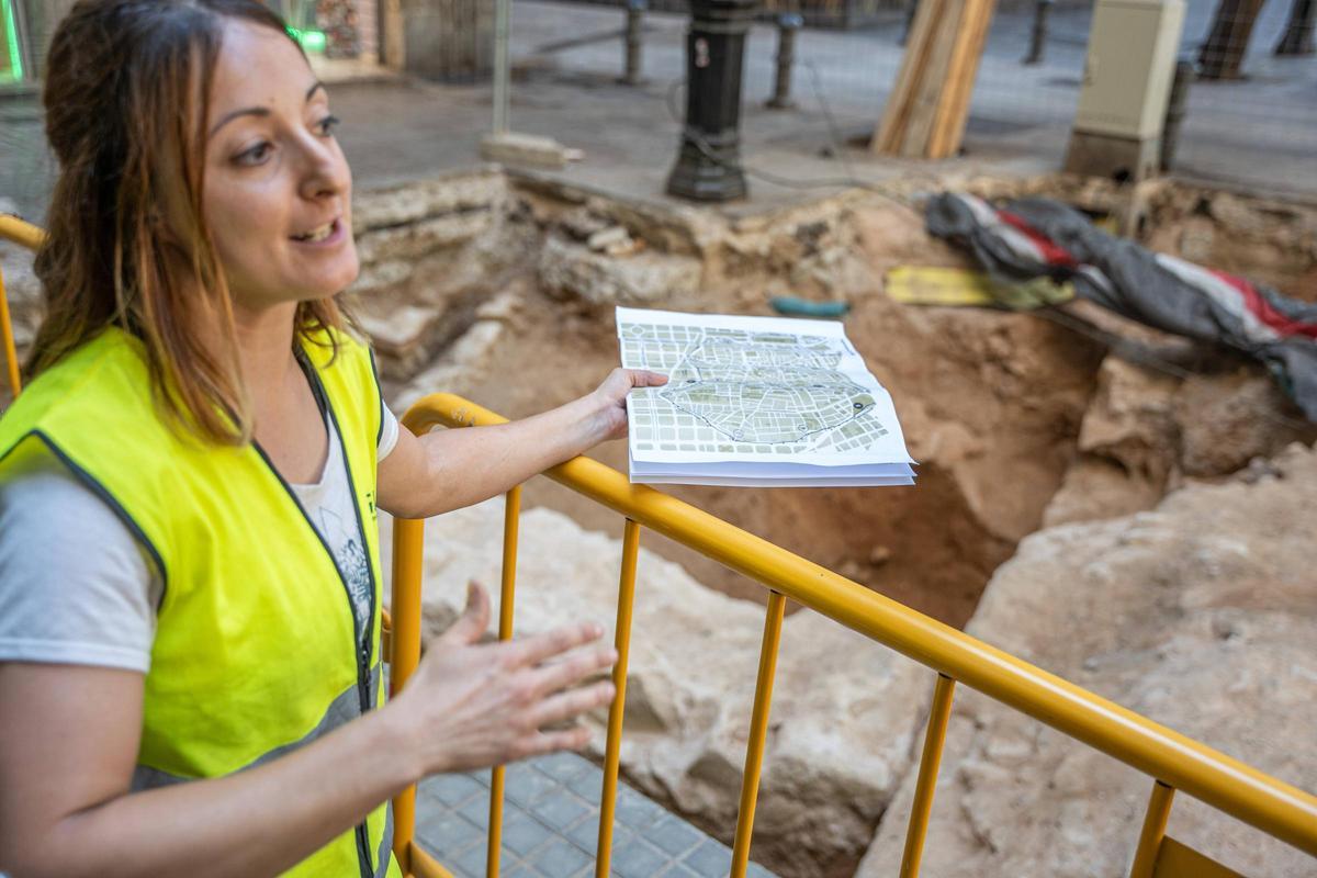 Encuentran restos arqueológicos de la época medieval en las obras de La Rambla