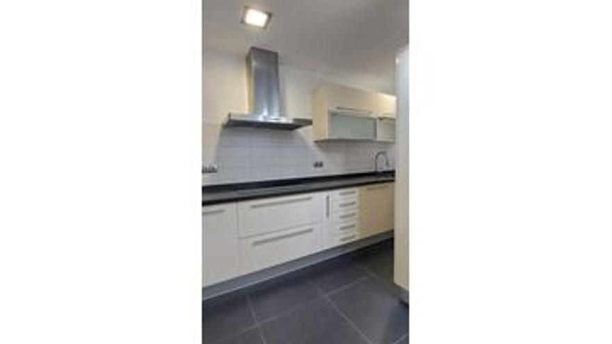 1.300 € Alquiler de piso en Vegueta (Las Palmas G. Canaria), 3 habitaciones, 2 baños...