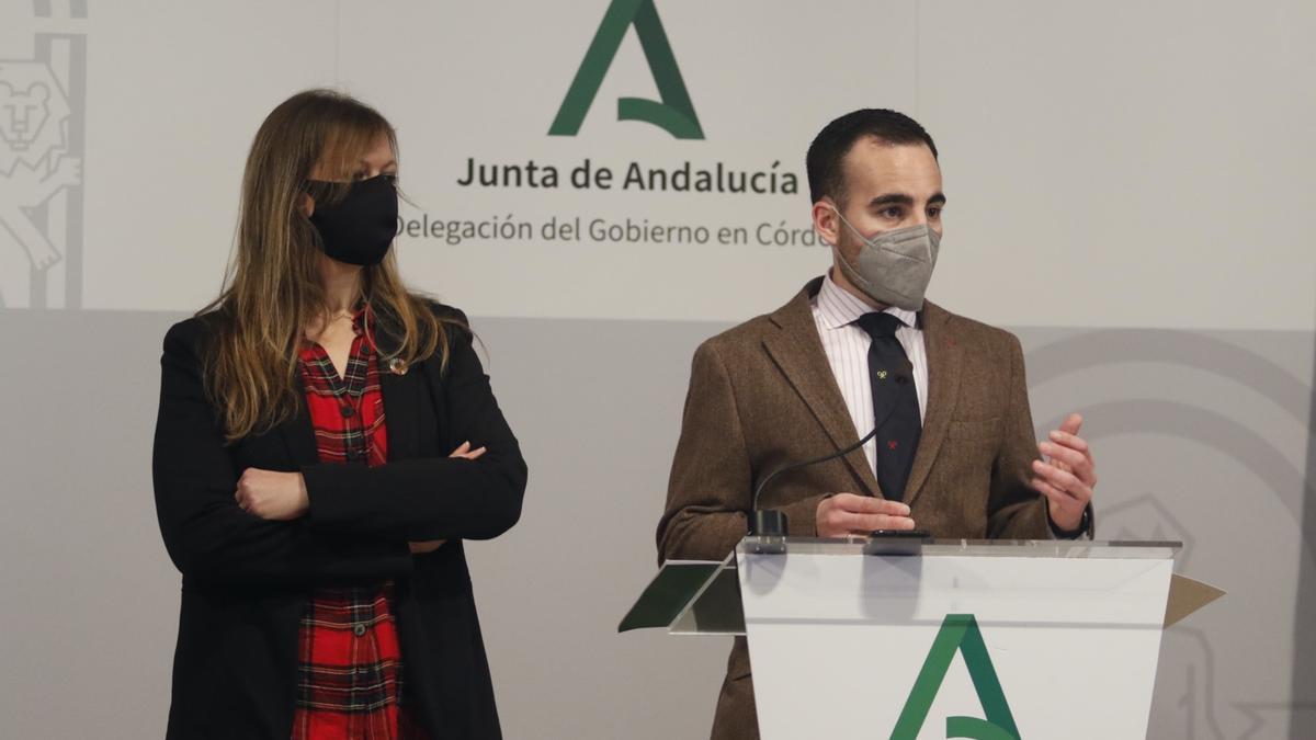 Lourdes Arroyo y Ángel Herrador, en la presentación de los planes de igualdad para empresas en Córdoba.