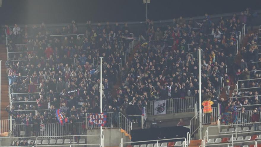 Un aficionado del Levante UD denuncia una agresión al salir de Mestalla