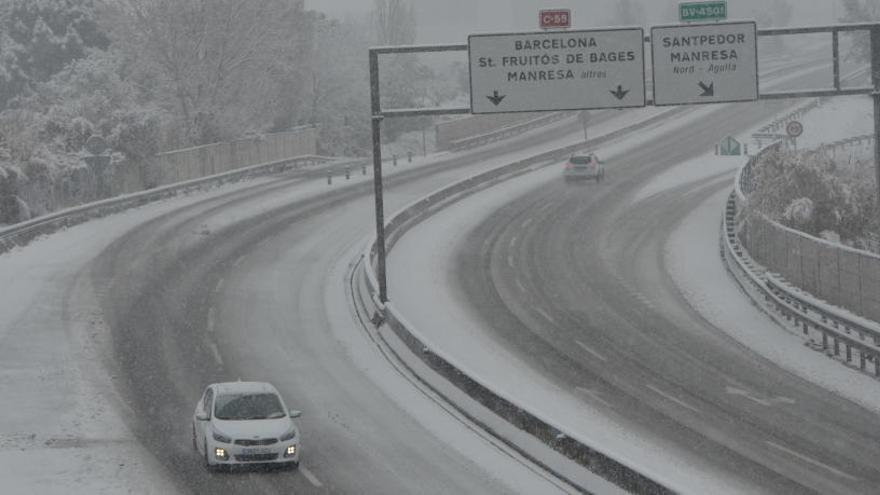 La ronda a la part nord de Manresa buida de camions.