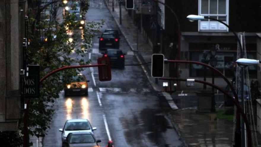 La tormenta provoca una importante avería en los semáforos con cámara de  Ravella y Rosalía de Castro - Faro de Vigo