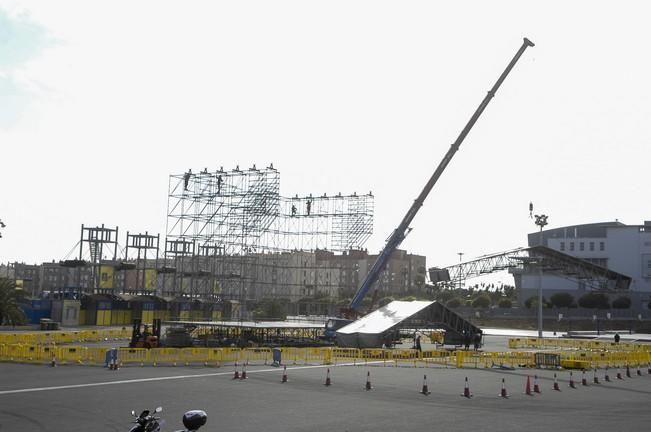 GENTE HACIENDO COLA PARA EL CONCIERTO DE MALU