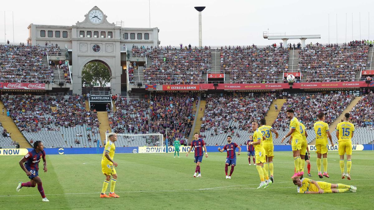 El FC Barcelona se ha desplazado a Montjuic durante la reforma del Camp Nou.