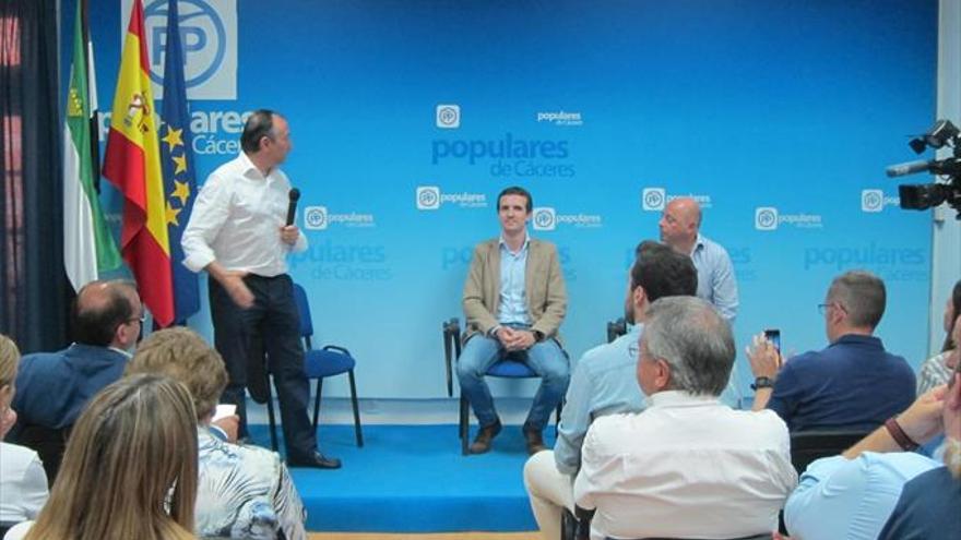 Casado: «Evitemos un bucle de discusión sobre los inscritos»