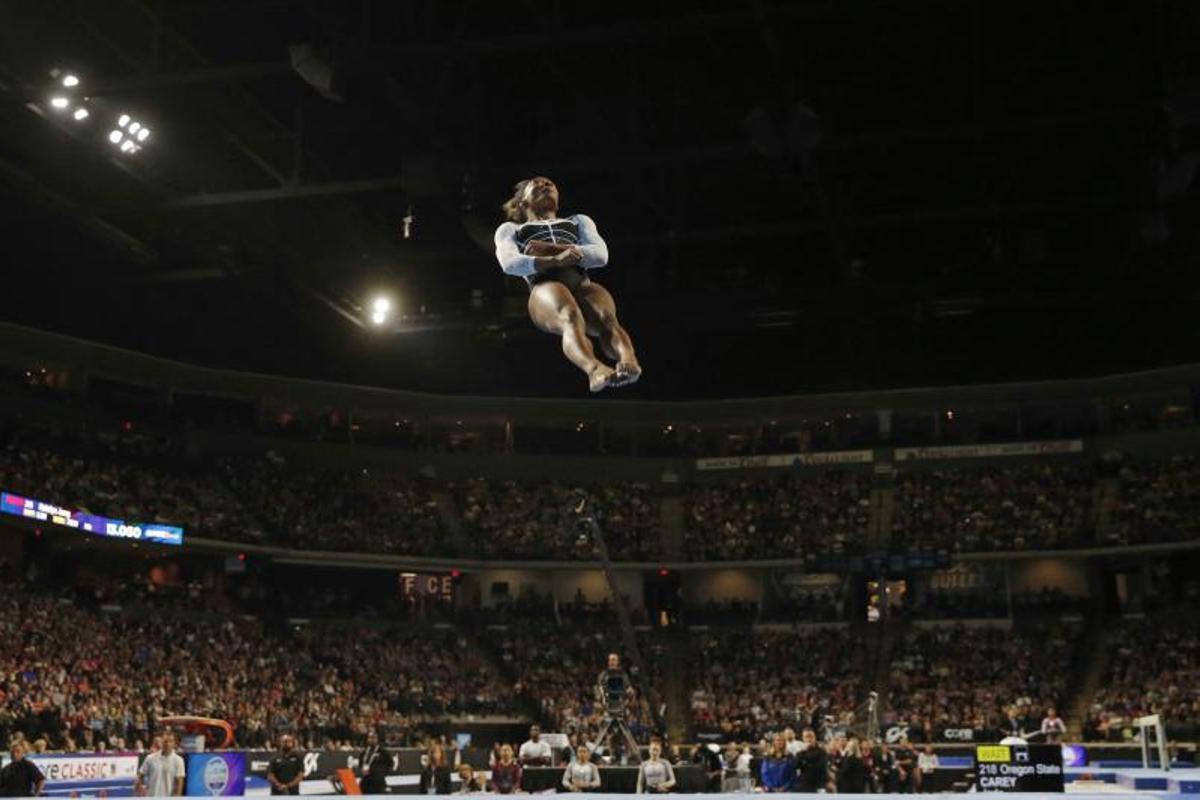 La increible Simone Biles, vuelve a la acción