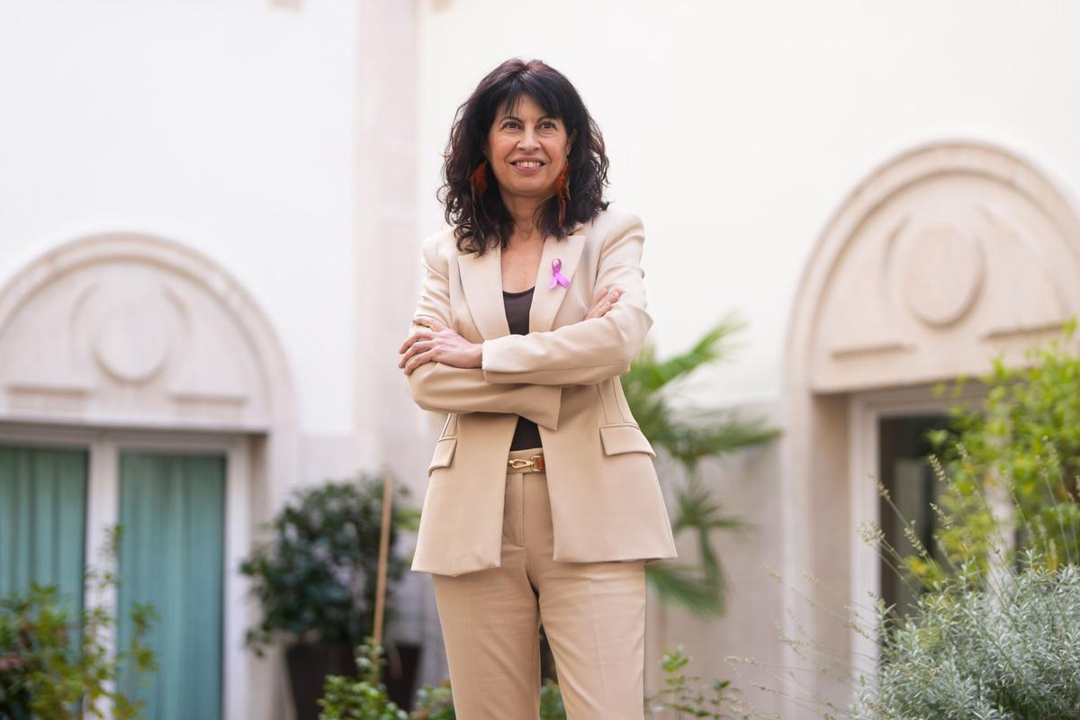 Madrid, 23/11/2025.- La ministra de Igualdad, Ana Redondo, durante una entrevista con EFE ante la conmemoración del Día Internacional de la Eliminación de la Violencia contra la Mujer. EFE/Borja Sánchez Trillo