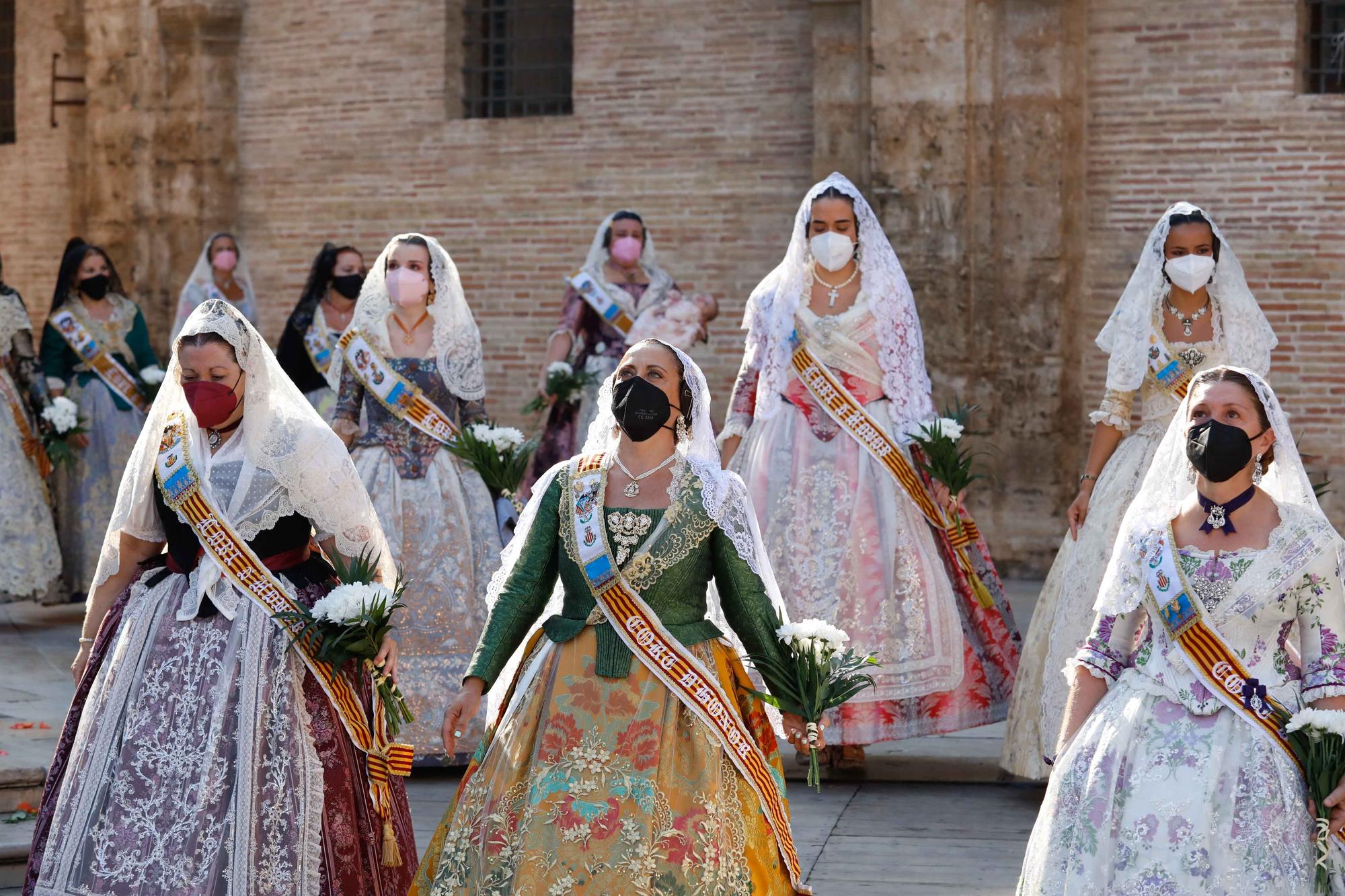 Búscate en el segundo día de Ofrenda por las calles del Mar y Avellanas (entre las 10:00 y 11:00 horas)