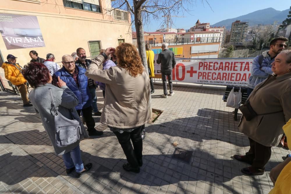 Concentración por el CEM de Alcoy