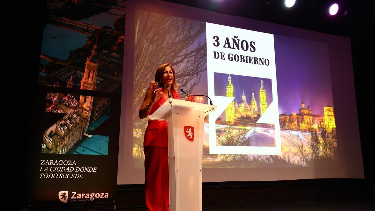 Natalia Chueca celebra sus tres años al frente del Ayuntamiento de Zaragoza