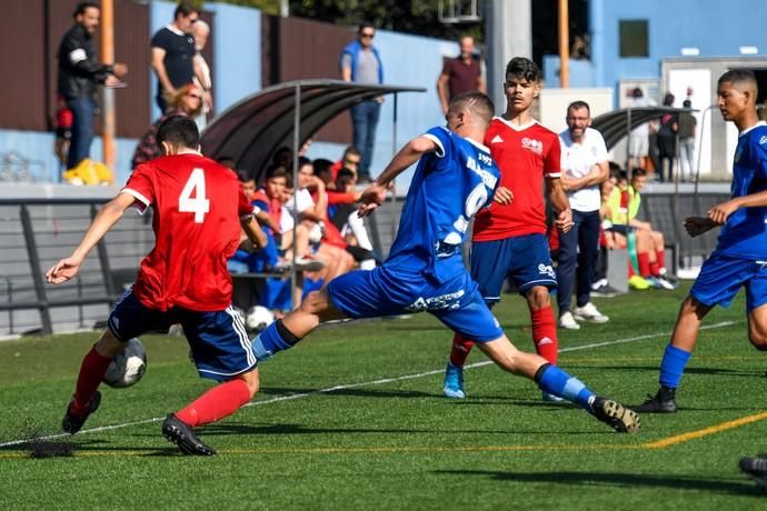 25-01-20  DEPORTES. CAMPOS DE FUTBOL DE LA ZONA DEPORTIVA DEL PARQUE SUR EN  MASPALOMAS. MASPALOMAS. SAN BARTOLOME DE TIRAJANA.  San Fernando de Maspalomas Santos- Veteranos del Pilar (Cadetes).  Fotos: Juan Castro.  | 25/01/2020 | Fotógrafo: Juan Carlos Castro