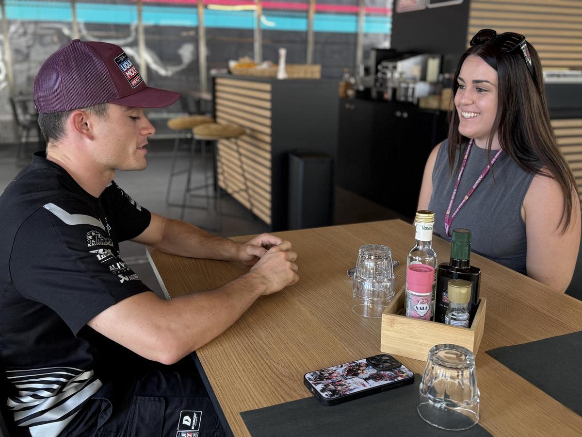 Manuel González durante su charla con SPORT en MotorLand (Aragón)