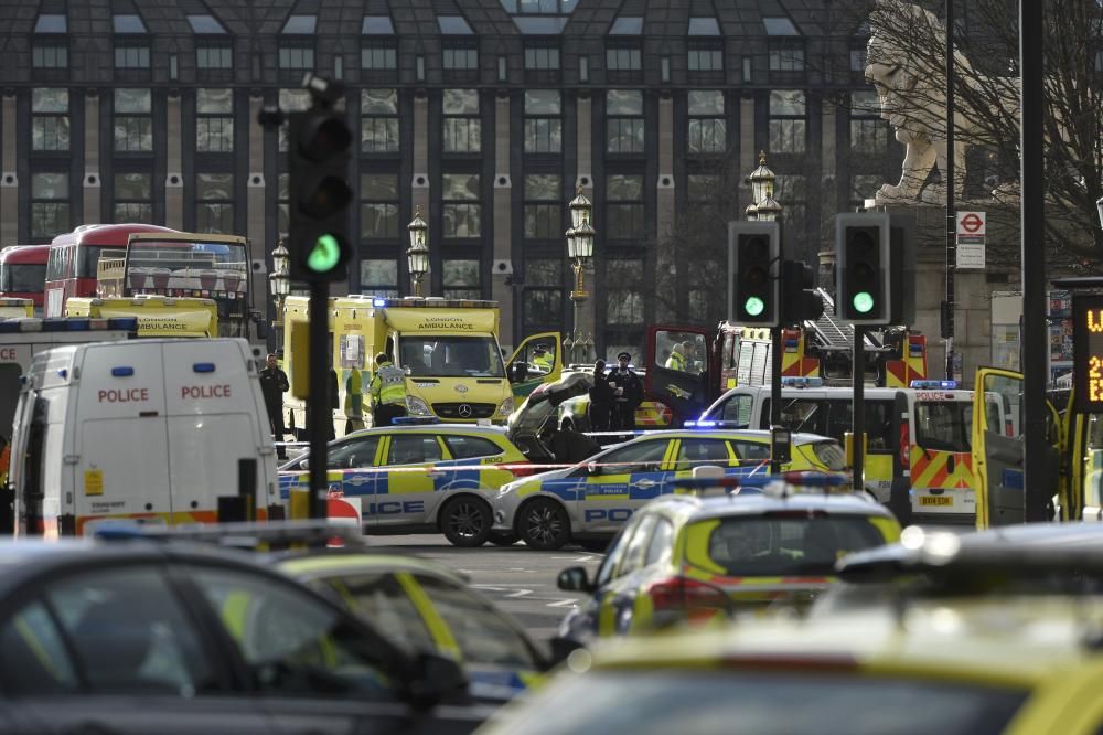 Scotland Yard ha anunciado que ampliará el número de efectivos en las calles y en el transporte público
