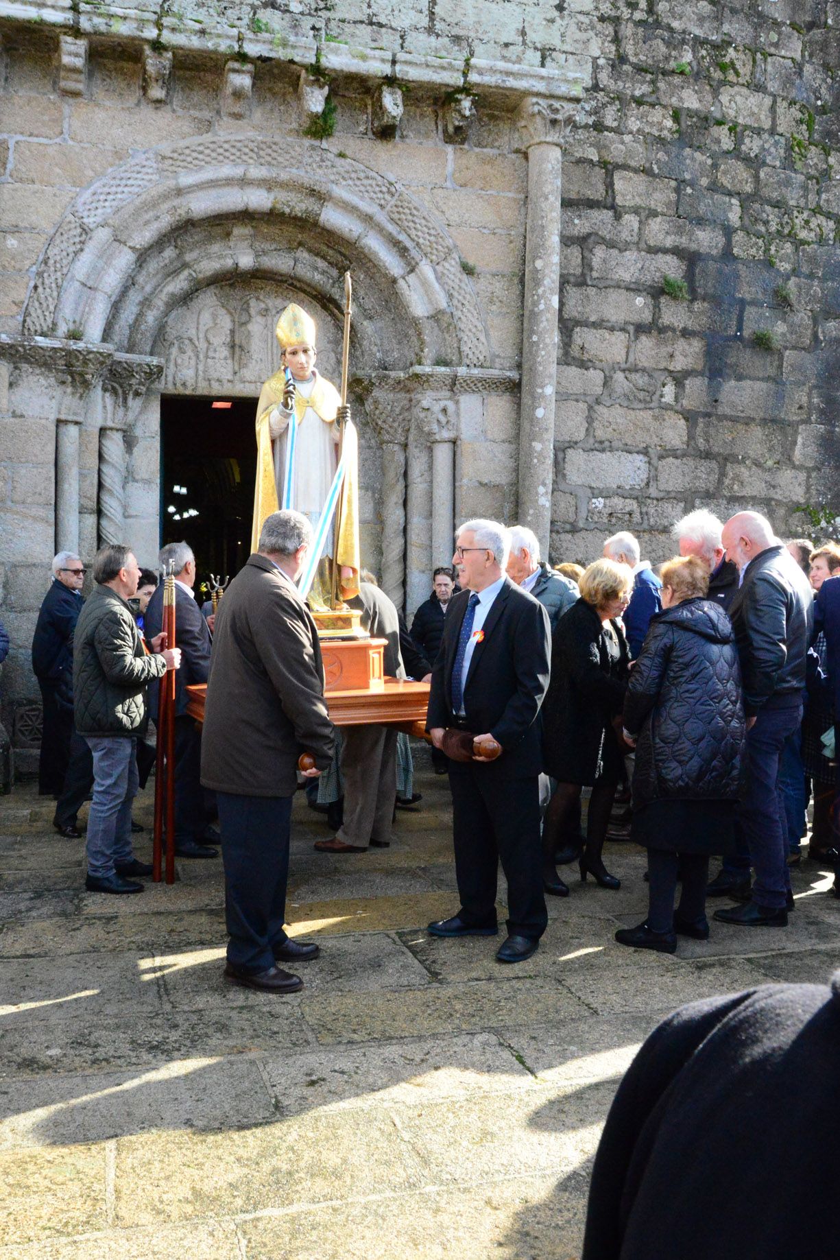 Las procesiones por el San Martiño de Moaña y Bueu aprovechan la tregua de la lluvia