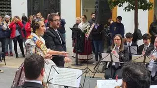 "El Fallero" y "València" con falleras mayores a la batuta
