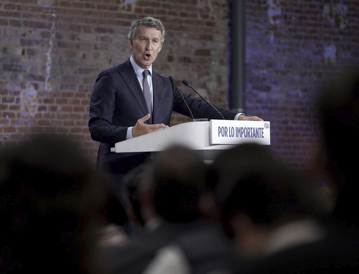El president del PP, Alberto Núñez Feijóo, ahir a Madrid, en un acte en contra de la fiscalitat del Govern. | JOSÉ LUIS ROCA