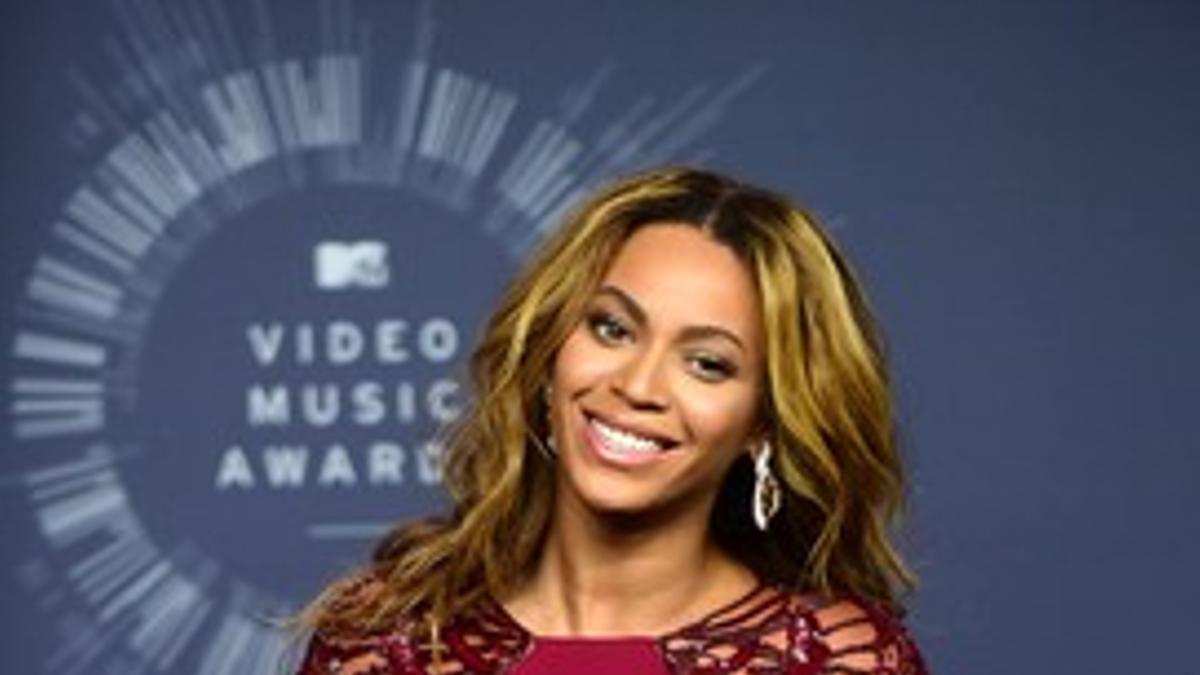 Beyoncé diseñará ropa deportiva para Topshop