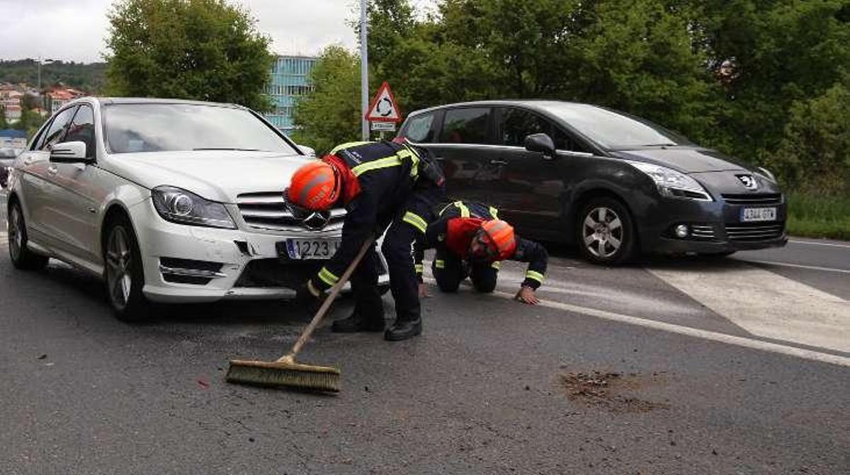 Sendas colisiones se saldan en Lalín con una conductora herida leve