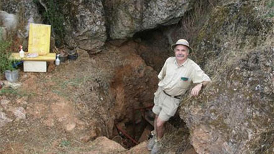 Reanudados los trabajos arqueológicos en la cueva de Santa Ana, en el CIMOV de Cáceres