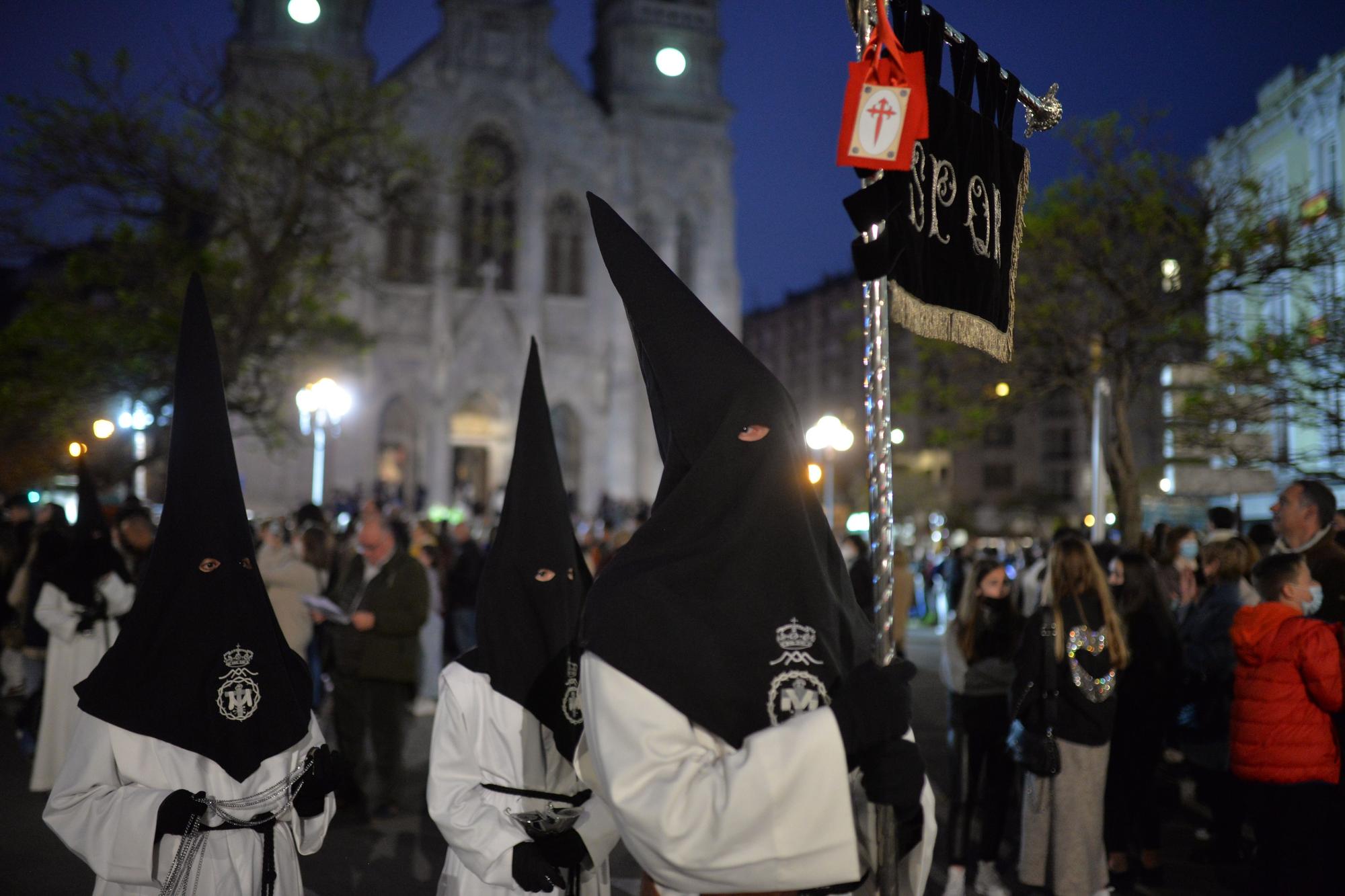 EN IMÁGENES: Así fue la procesión de la Virgen de la Soledad en Avilés
