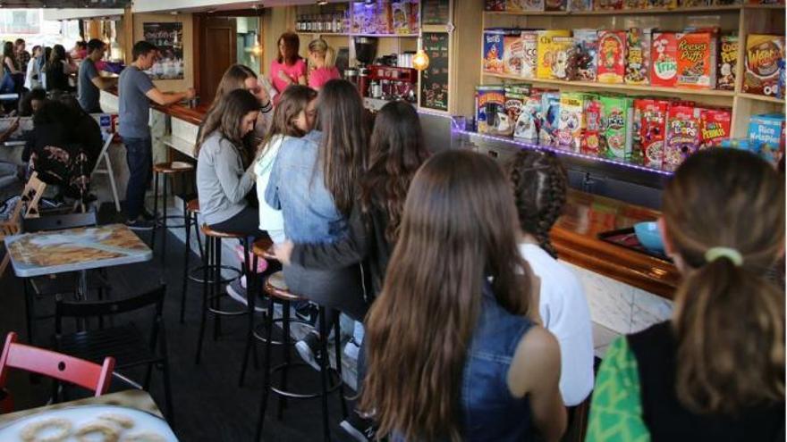 La moda adolescente del bar de cereales llega a València con la primera franquicia
