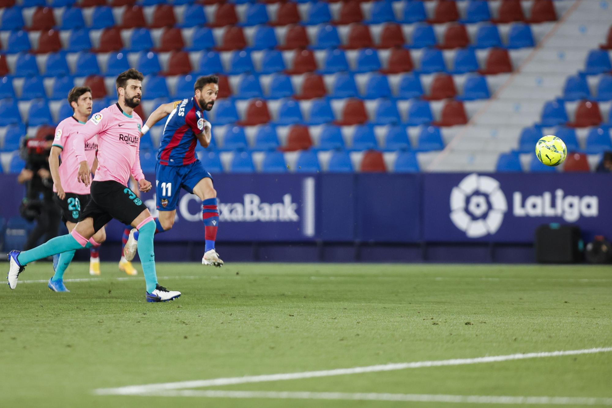 Las imágenes del empate entre el Levante y Barcelona en el Ciutat de València