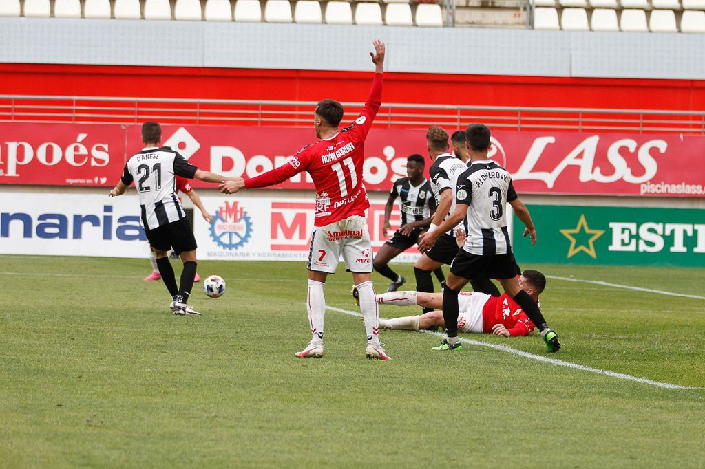 El Real Murcia no levanta cabeza (0-0)