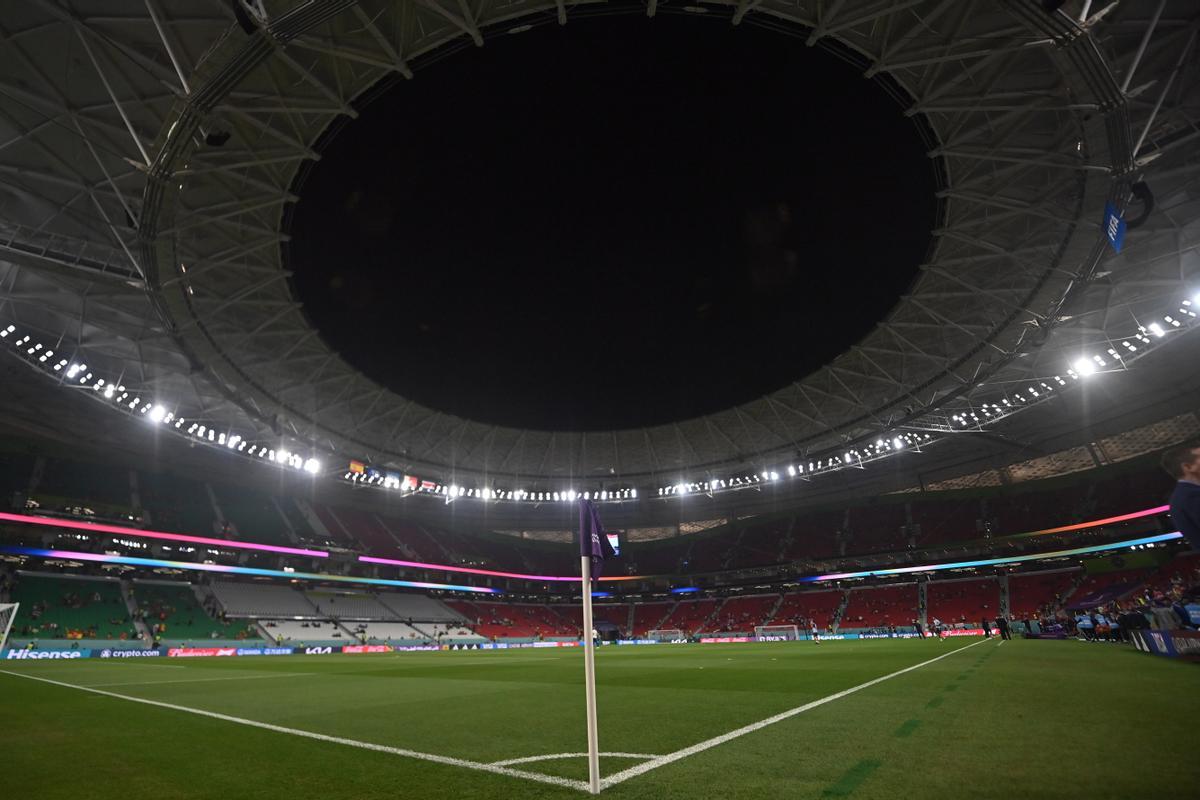 Doha (Qatar), 23/11/2022.- A view of the pitch ahead of the FIFA World Cup 2022 group E soccer match between Spain and Costa Rica at Al Thumama Stadium in Doha, Qatar, 23 November 2022. (Mundial de Fútbol, España, Catar) EFE/EPA/Noushad Thekkayil