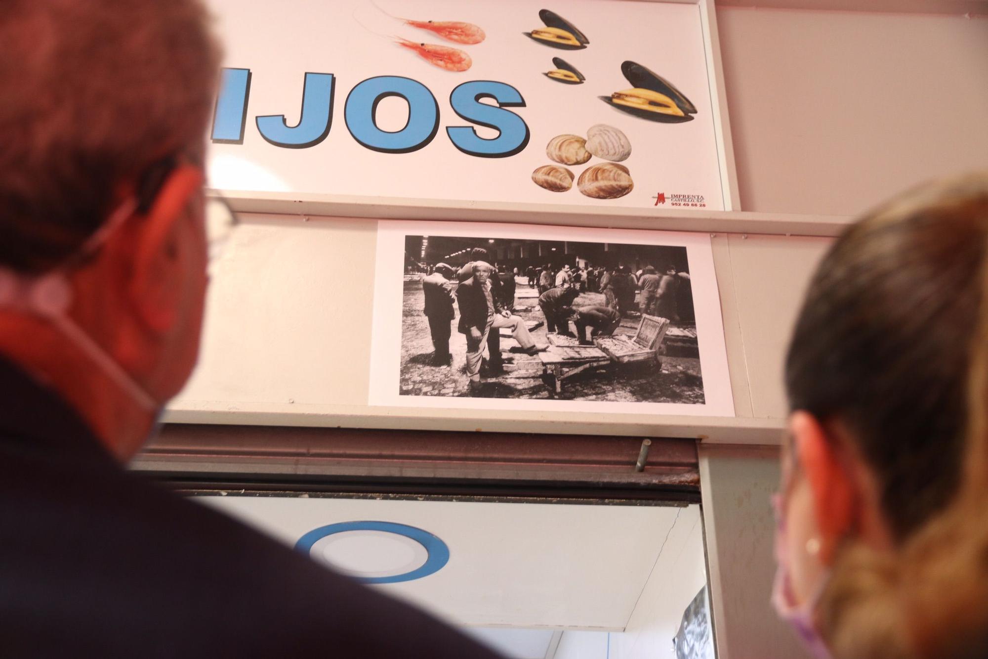 Exposición fotográfica de José Antonio Berrocal en el mercado del Carmen