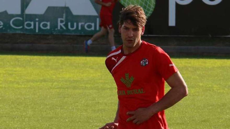 Miguel, durante el entrenamiento de ayer.