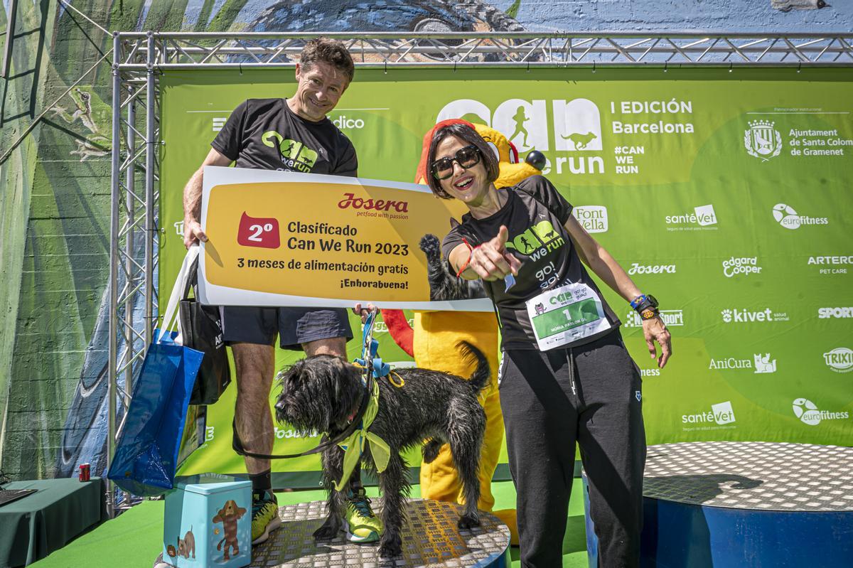 CAN WE RUN BARCELONA. La carrera organizada por Prensa Ibérica y El Periódico de Catalunya con la colaboración de Sport ,  donde las personas y sus mascotas perrunas corren en familia