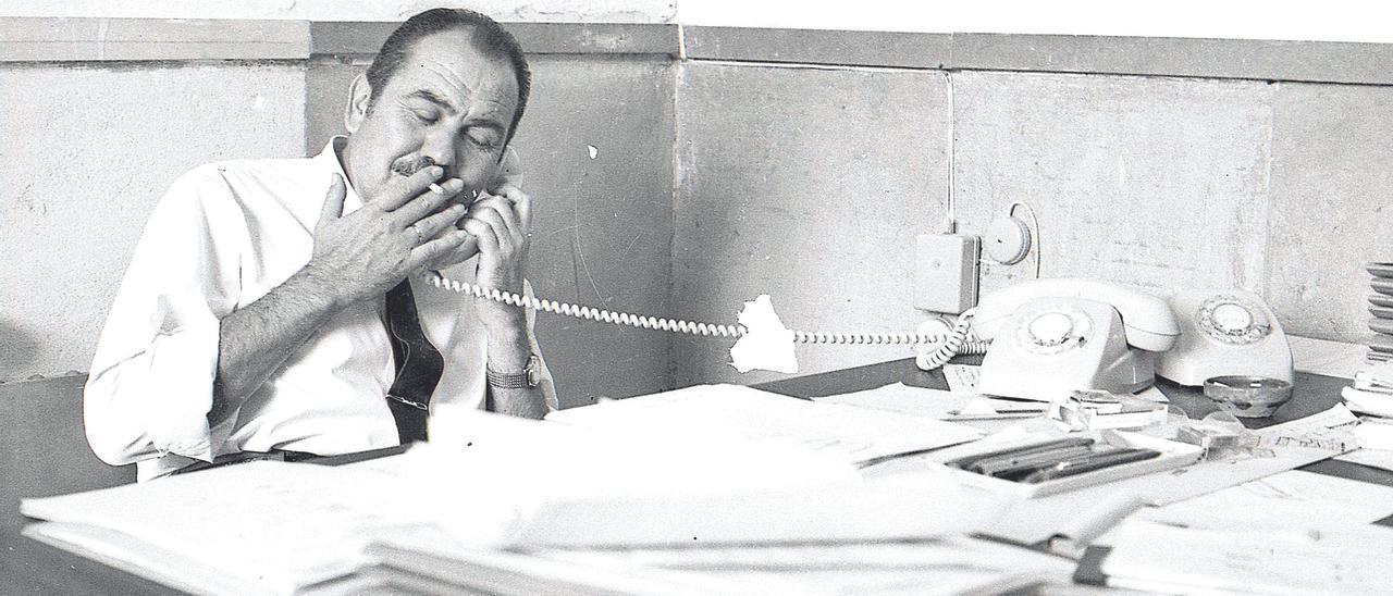 Manuel Fernández- Delgado Maroto en su despacho de Chys en 1962.