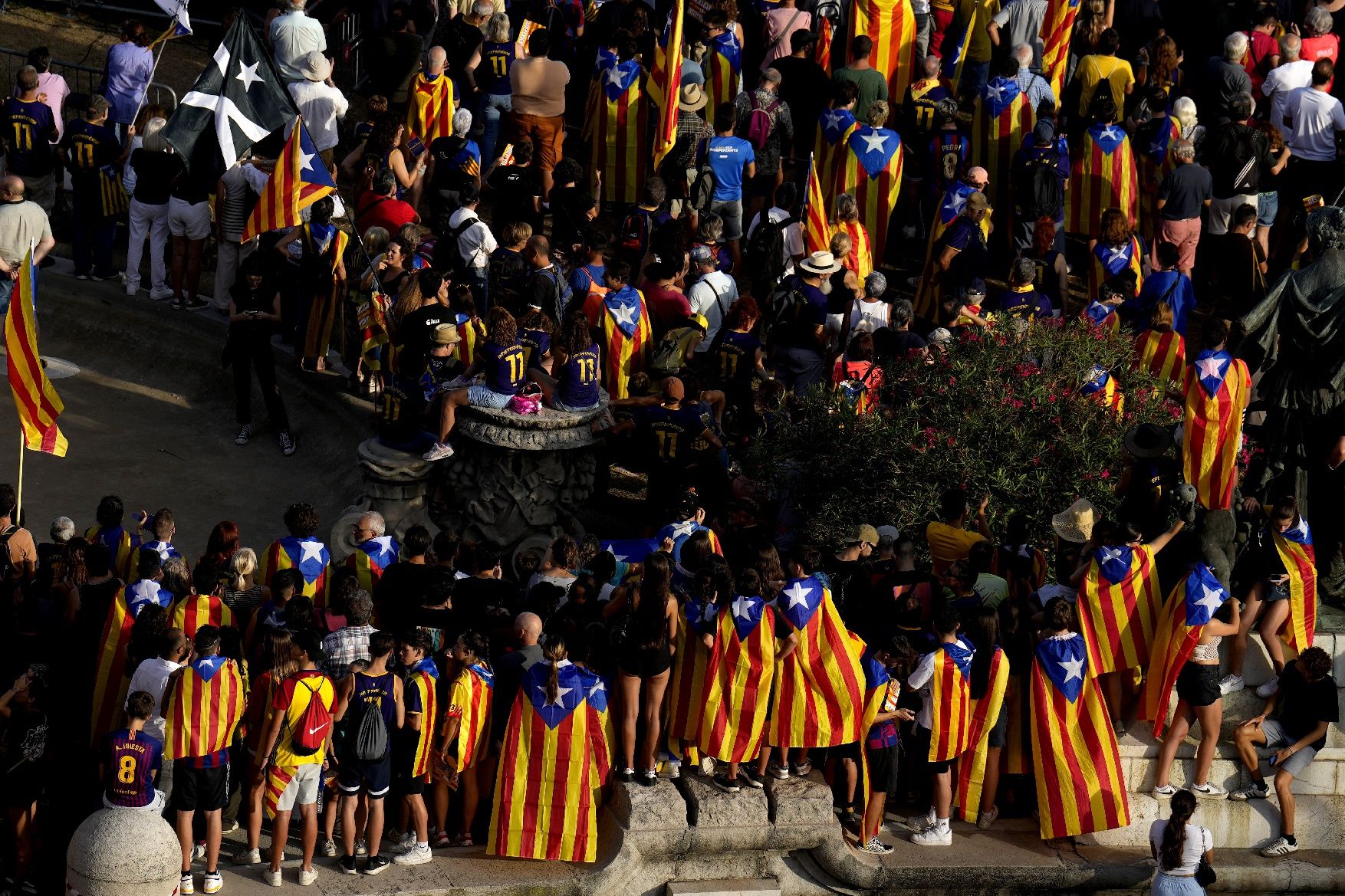 Així ha estat la manifestació convocada per l'ANC per la Diada a Barcelona amb el lema 'Via Fora'