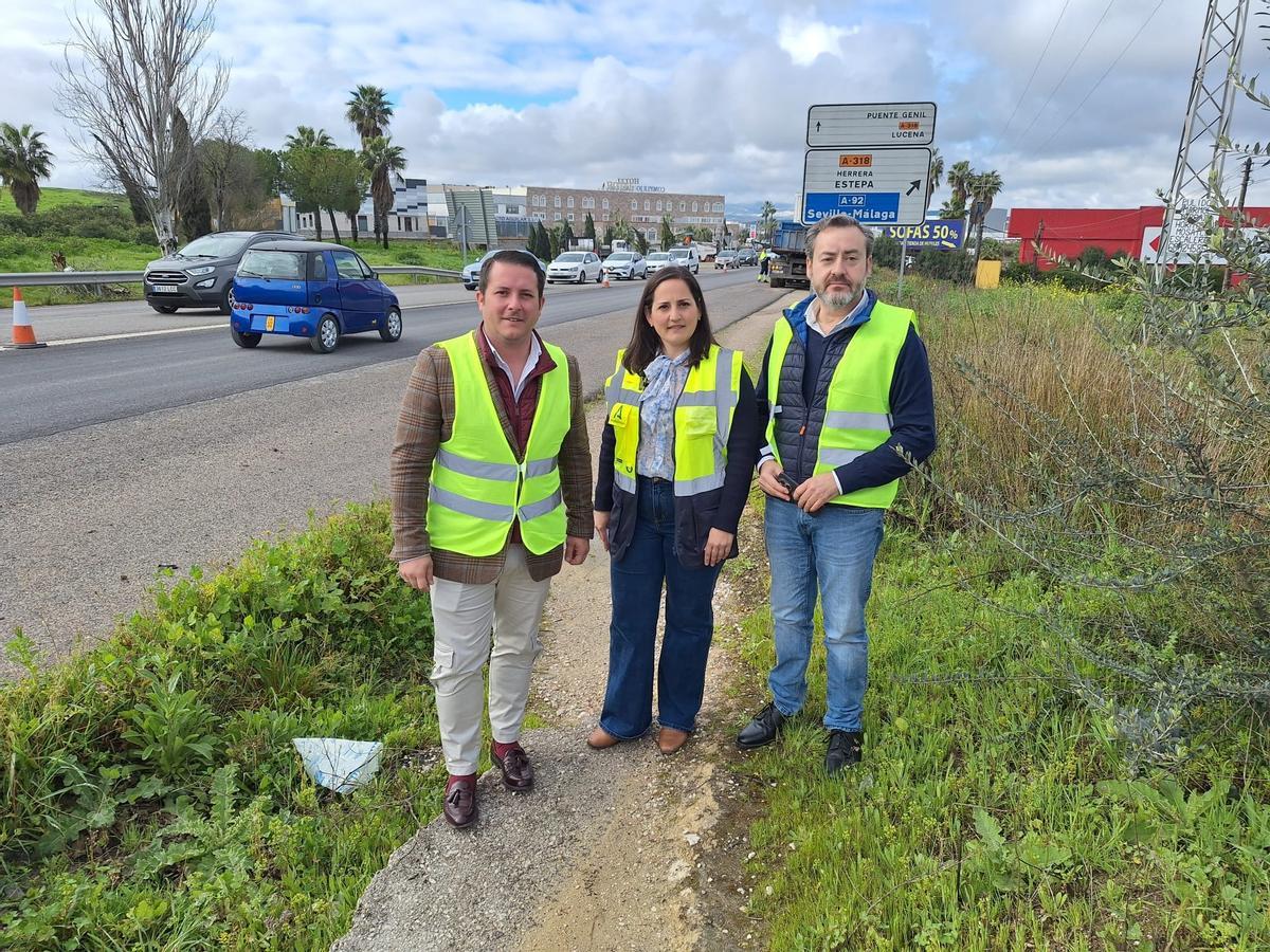 La delegada de Fomento, junto a la carretera A-379 en Puente Genil.
